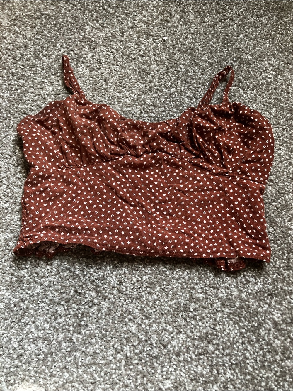 La Hearts Rust Red Star Print Cropped Cami